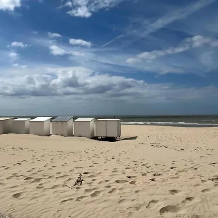 In By The Beach, Cleaning Included Lägenhet